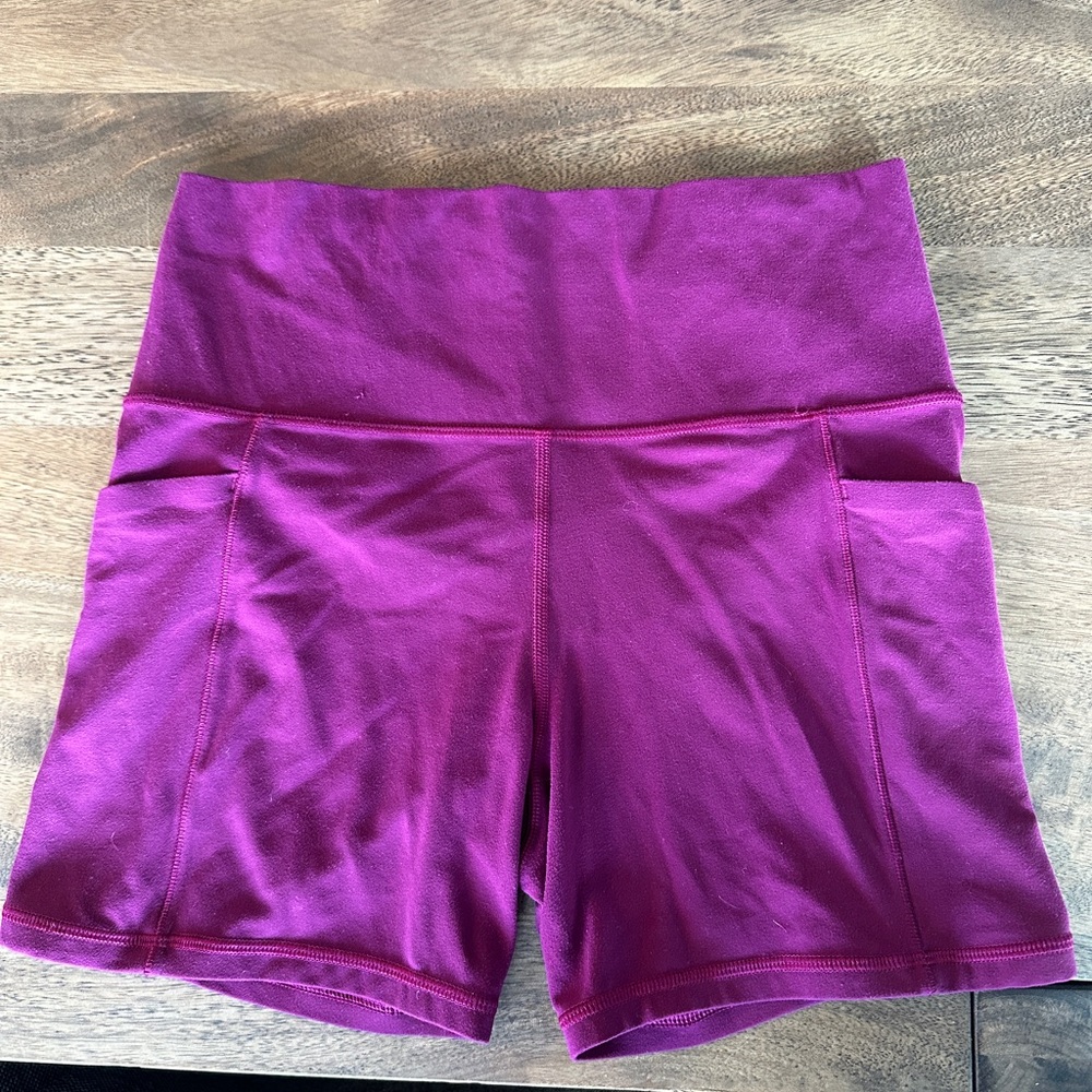 Athleta Women's salutation 5” High-Waisted Athletic Shorts